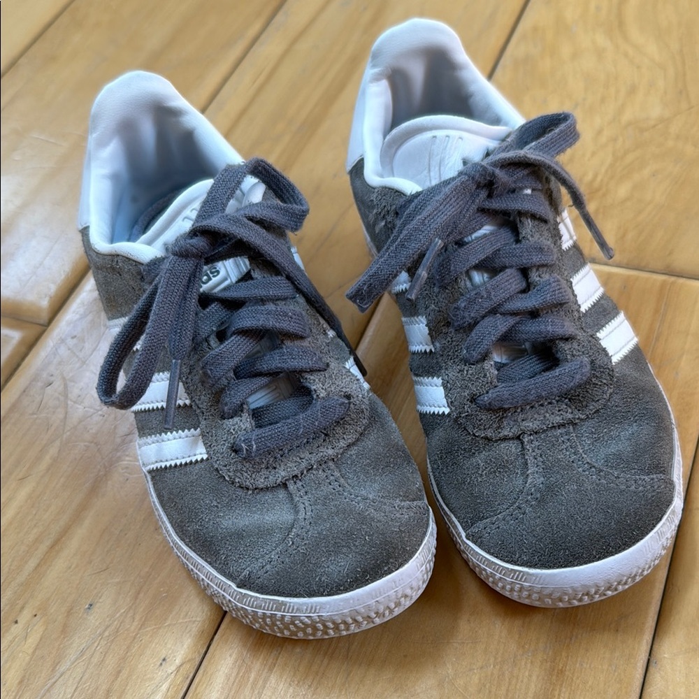 Kids Adidas Gazelle Sneakers